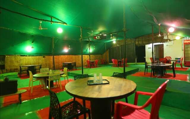 Le Apex Guest House