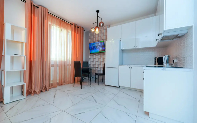 10 Krymskiy Mamayka Apartment