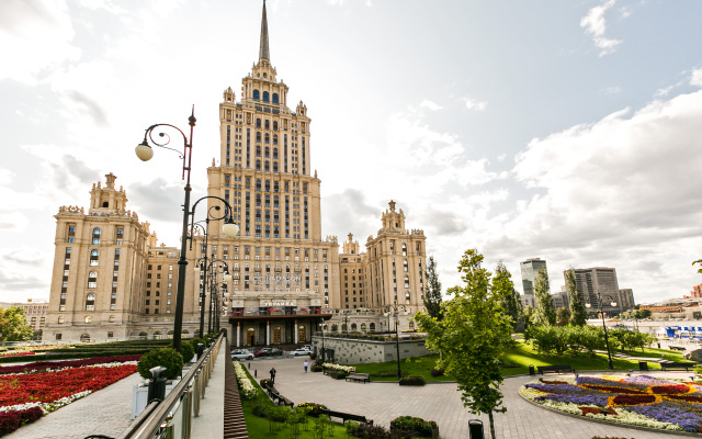 Historical Tower On Kutuzovsky