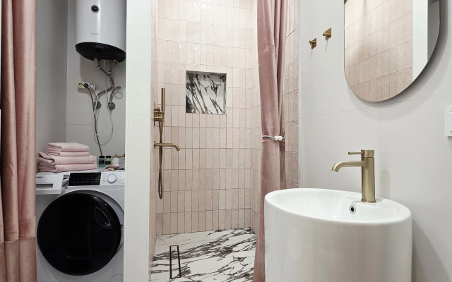 Uyutnaya Studiya V Oblakakh 2 Flat