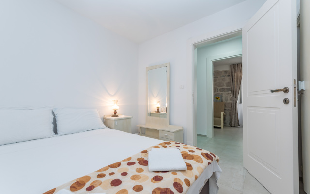 Djurisic Guest House