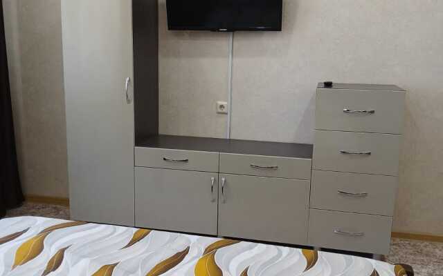 Apartamenty na Lazurnoy 13