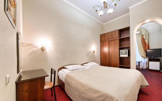 Antares on Nevsky Prospect Guest House