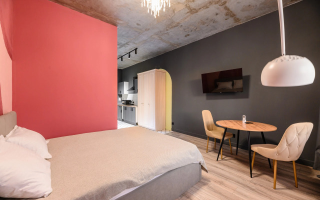 Ryadom s Arbatom i Megoy Flat