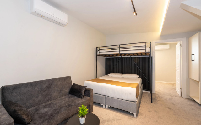 Istanbul Holiday Hotel