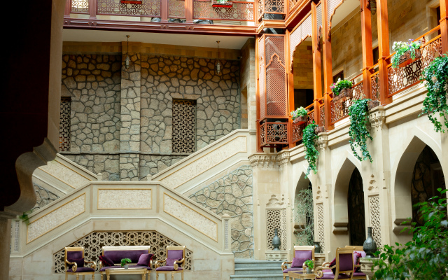 Shah Palace Luxury Museum Hotel