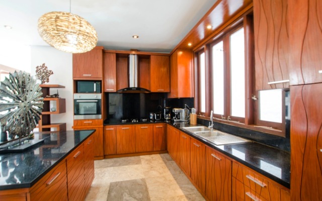 Wonderful 4BR villa 50 meters to the beach Canggu