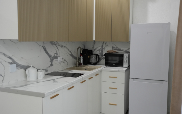 Апартаменты на Светлой 18 (102)