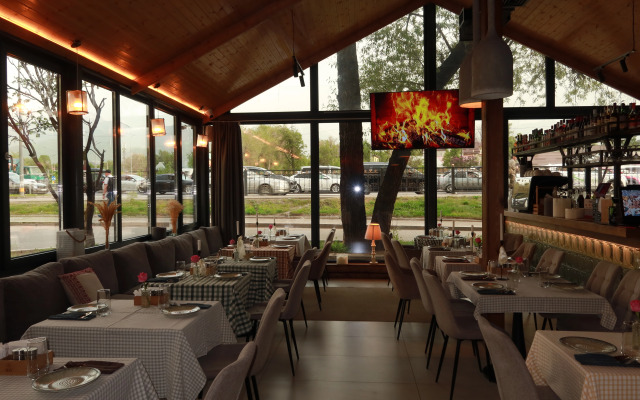 Mosh Mosh Boutique Hotel