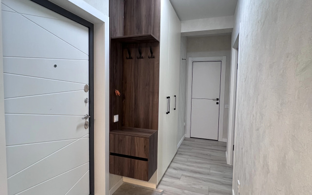 Po Ulitse Smirnova Flat