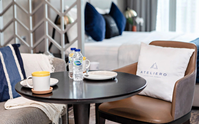 Апартаменты Dubai Canal view at DAMAC Maison Prive