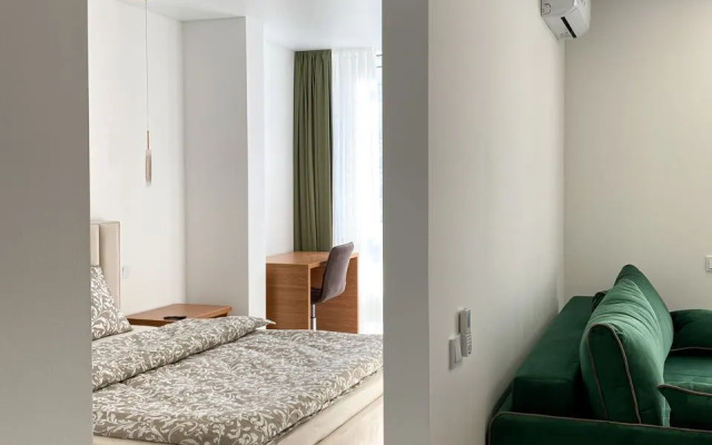 Апартаменты с кроватью 180 см, ванной и панорамными окнами, 16 этаж