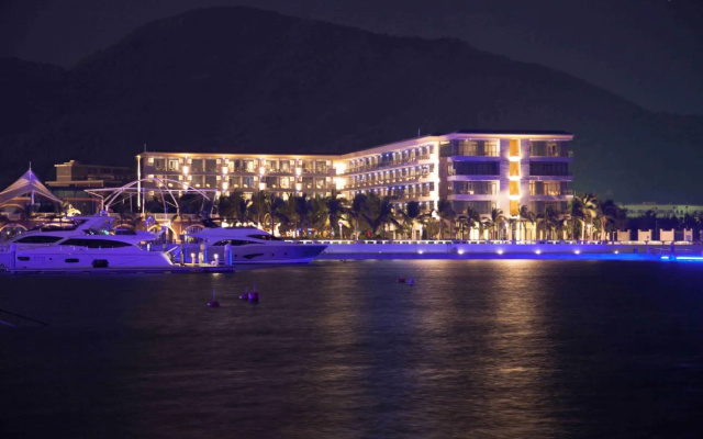 Отель Sanya Serenity Coast Marina