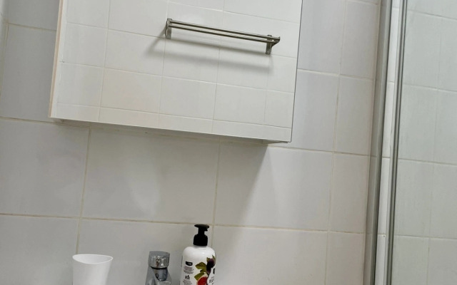 Na Ulitse Lyotchika Ulyyanina 3A Flat