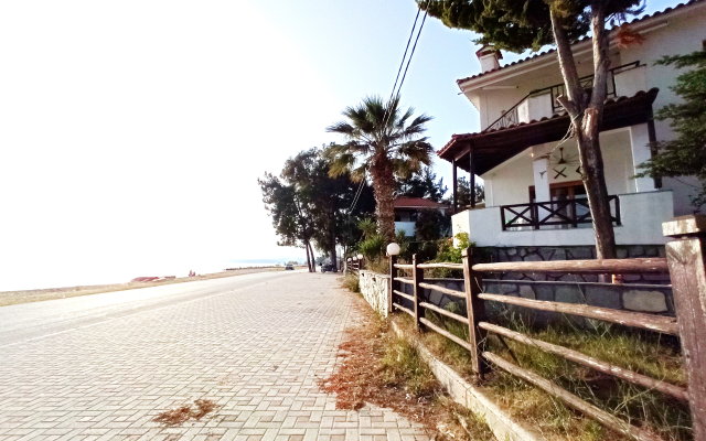 Вилла Zennova #22 Nikiti Sea Side House