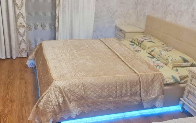V Tsentre Pyatigorska Guest House