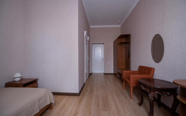 Djump Hotel