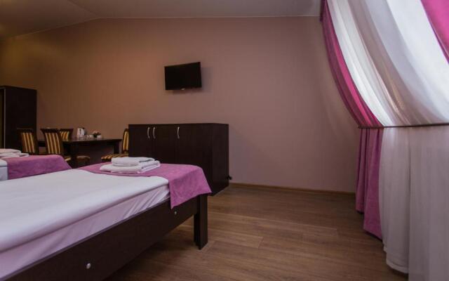 Tsvetnoj 5 Hotel