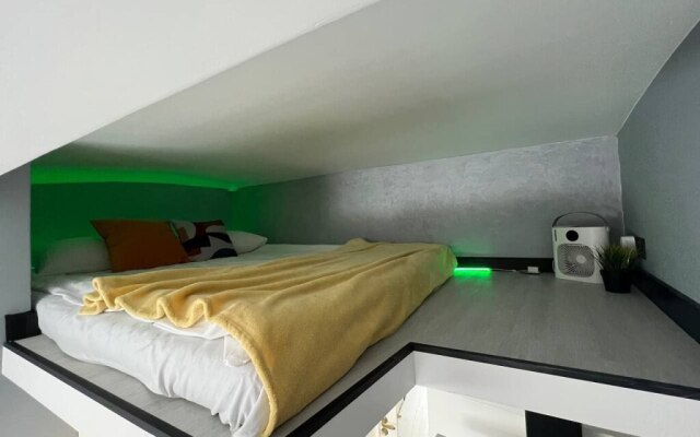Dvukhurovnevyye Apartamenty Cloud Attic na Elektrozavodskoy