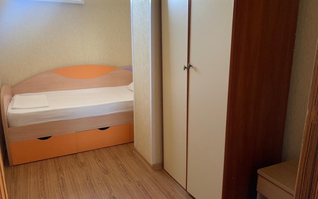 Апартаменты Трехкомнатные у Моря в Самом Центре Сочи