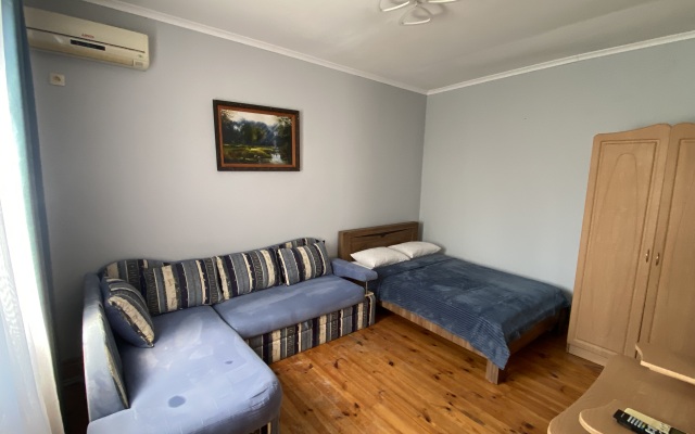 Taraktash Guest house