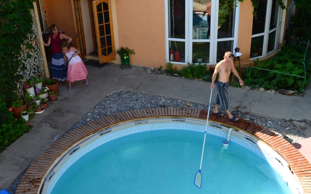 Tri Kita Guest House