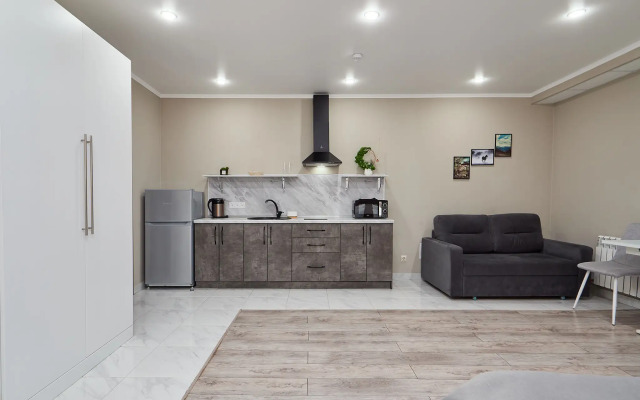 Gory i Solntse Apartments