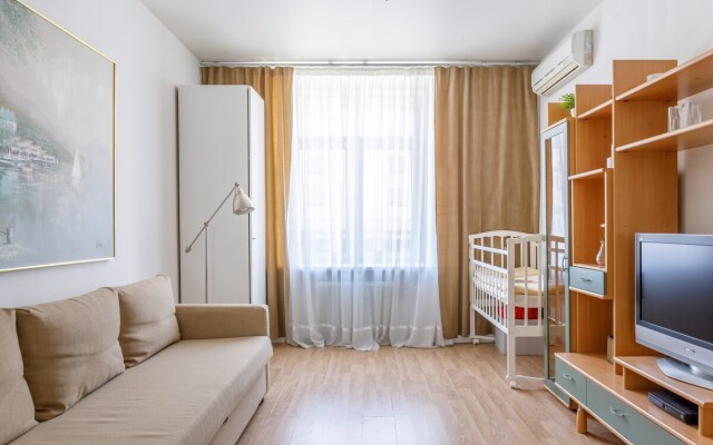 Three-Bedroom Apartment on Tverskaya