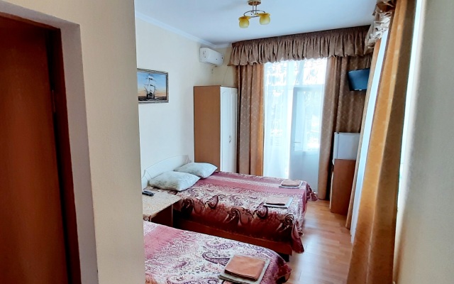 Na Trudyaschikhsya 152a Private House