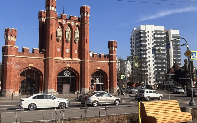 Апартаменты с Видом на Королевские Ворота