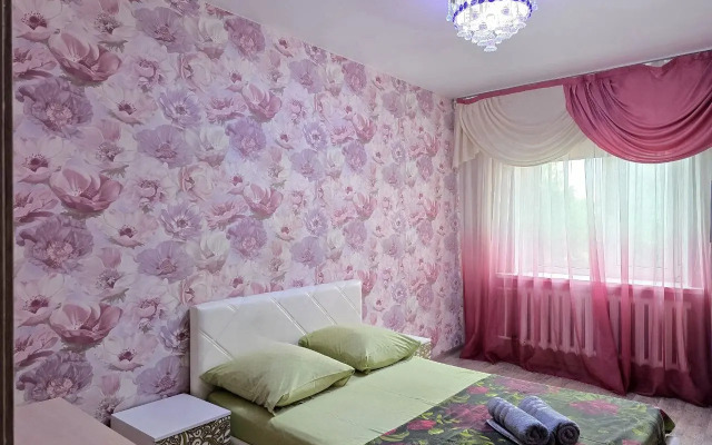 Квартира двухкомнатная в центре Сургута