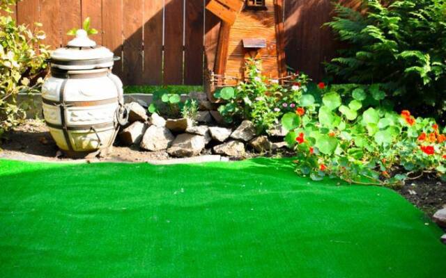 Berkut Guest House