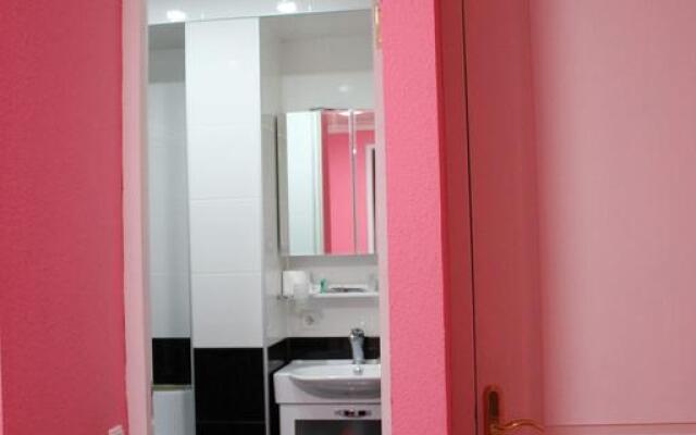 Mazeri Guest House