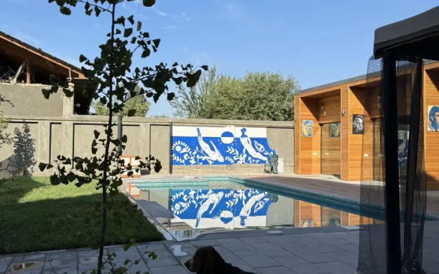 YO Guest House