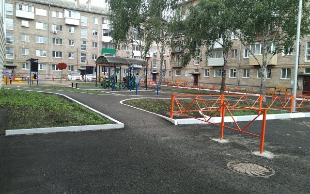 Na Sutki V Gorode Oktyabr'skij Apartments