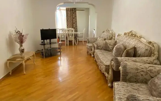Danil Flat