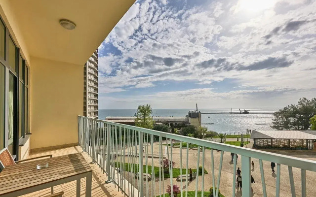 Квартира c видoм на море в цeнтрe Coчи