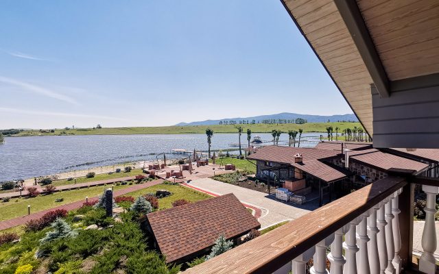 Kamenny Ruchey Hotel