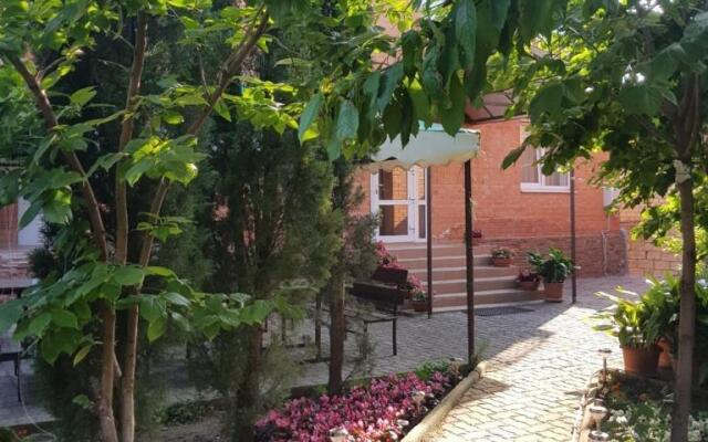 Paradiz Guest House