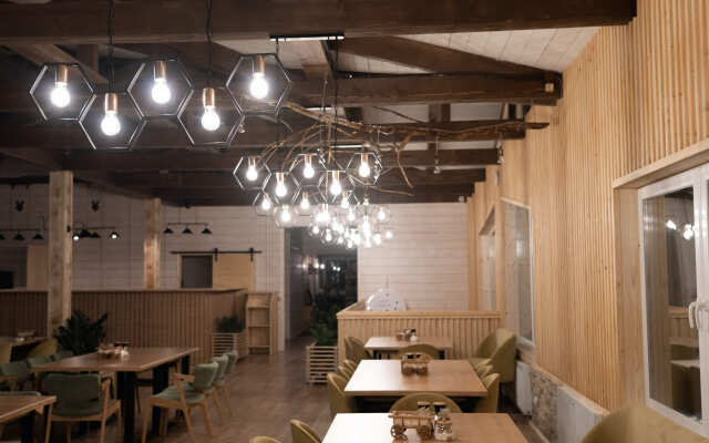 Отель Загородный клуб Любытино Хутор