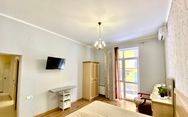 Red Rose Apartments