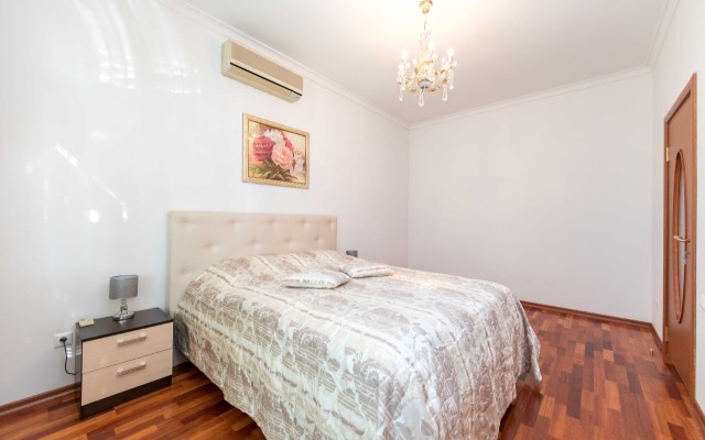 V Samom Tsentre Sochi Private House