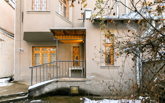 Частный дом Таунхаус в центре сеть апартов Лермонт