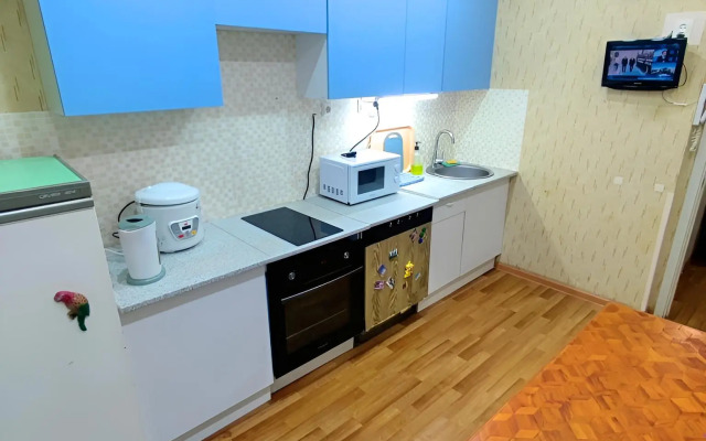 Квартира трехкомнатная  в Челнах