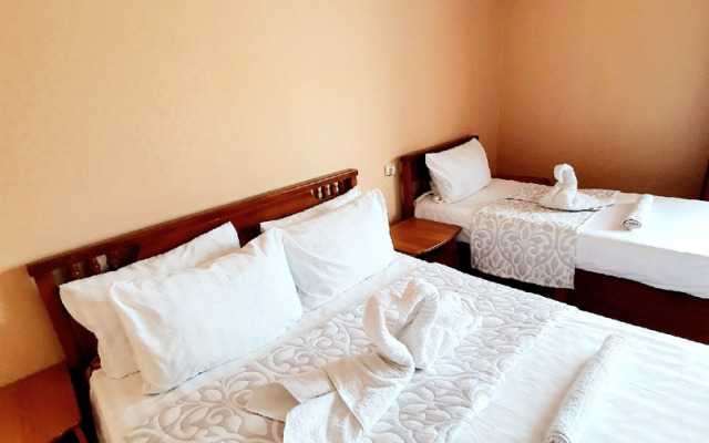 Looguna Hotel