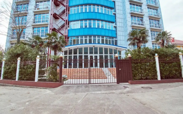 Trekhkomnatnaya S Pryamym Vidom Na More Flat