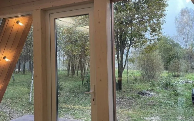 Частный дом на на берегу реки Руза