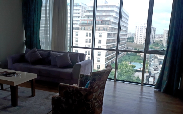 Myy Suites Apart-Hotel