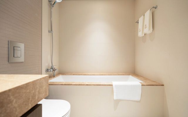 Апартаменты Keyrock Palm View Grand Bleu