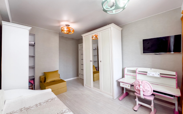 Uyutnaya V Siriuse S Vidom Na Gory Flat